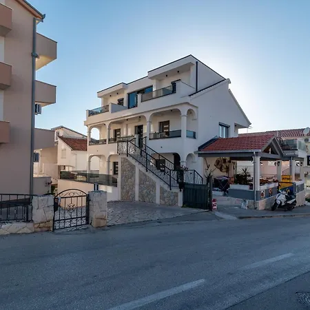 Aldo Apartment Trogir