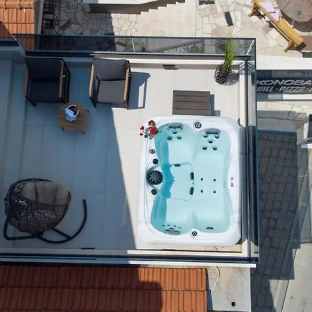 Aldo Apartment *